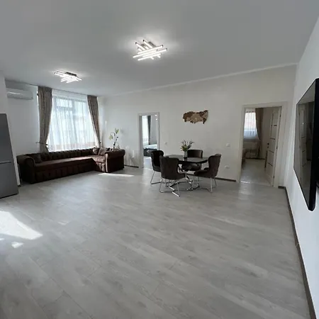 Furtuntec Apartment Tecuci Exterior photo